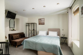 Palazzo Apartment by CorfuEscapes